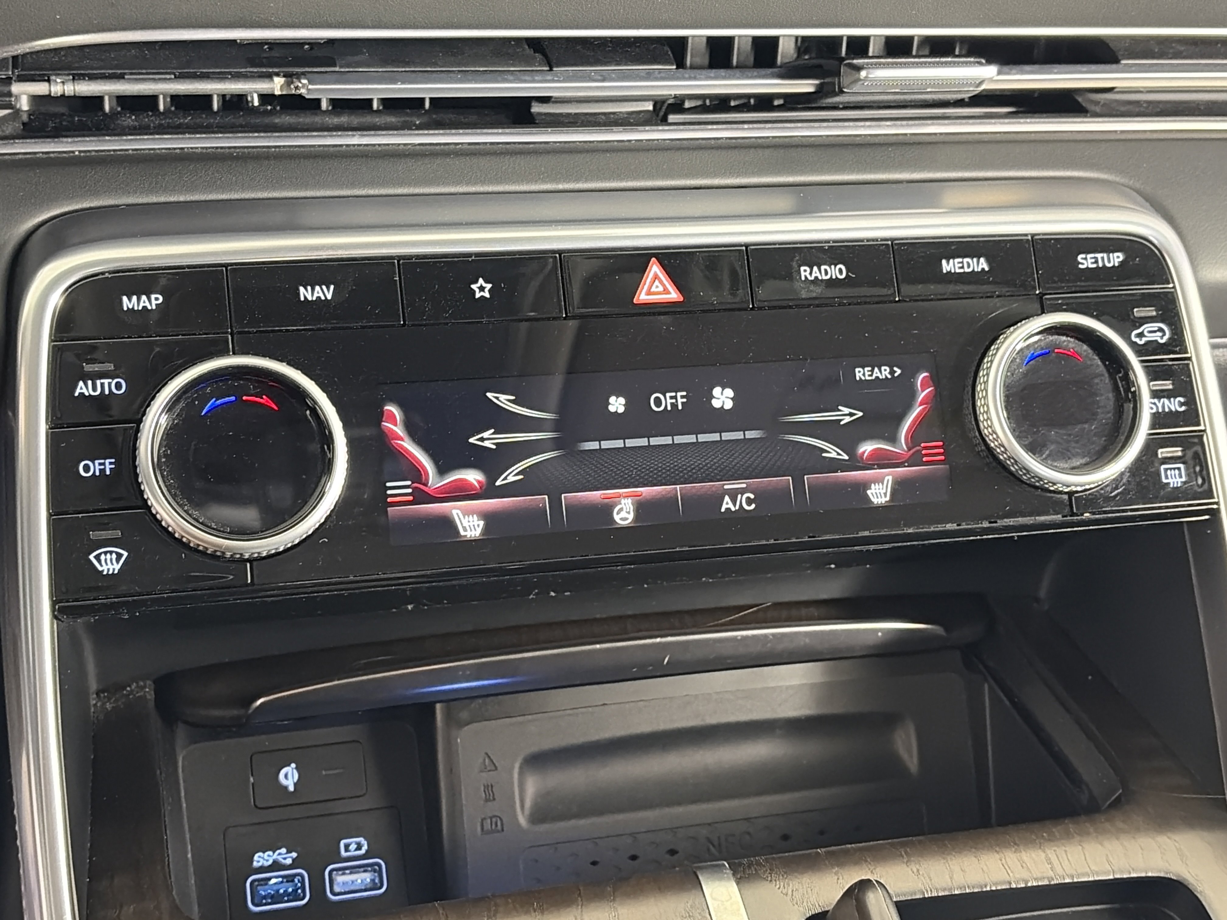 Used 2024 Genesis GV80 2.5T image 23