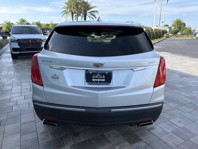 Used 2018 Cadillac XT5 FWD image 3