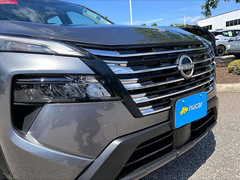 Certified 2026 Nissan Rogue SV AWD/4WD image 31