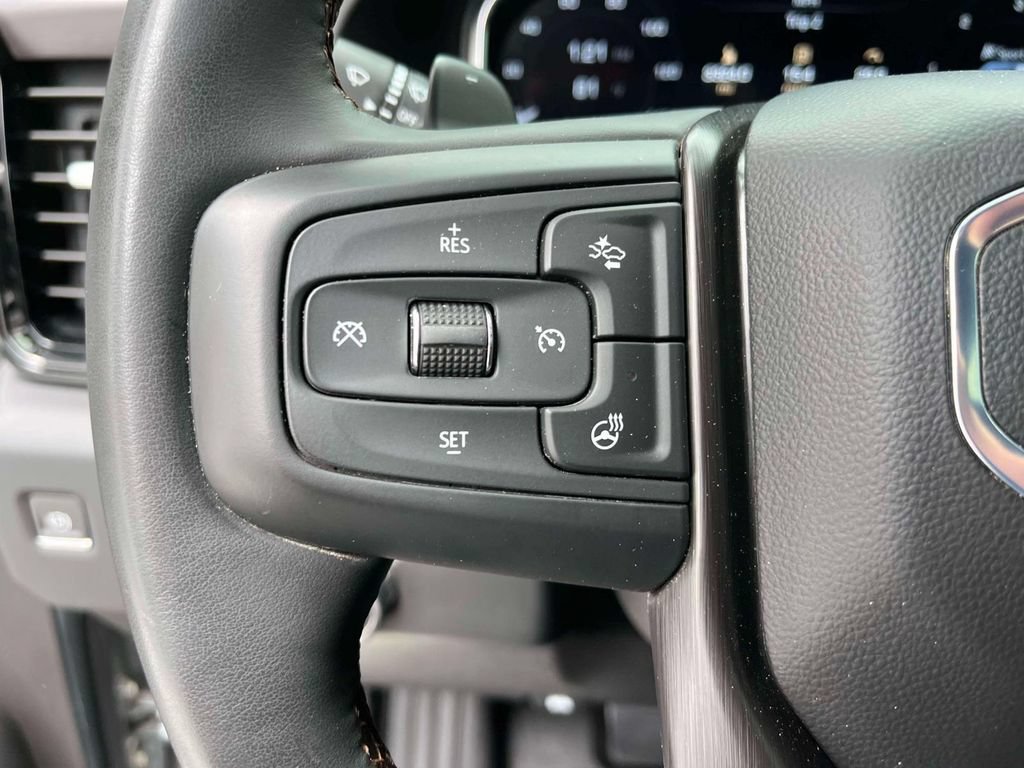 Used 2024 GMC Sierra 1500 AT4 w/ Technology Package AWD/4WD image 31