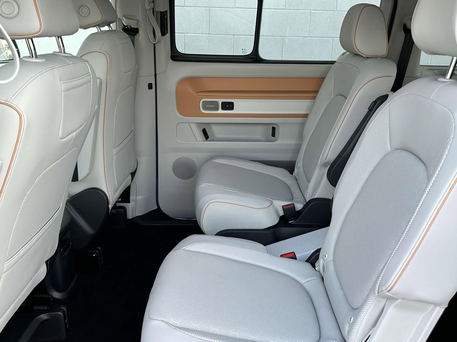 New 2025 Volkswagen ID. Buzz 1st Edition image 10