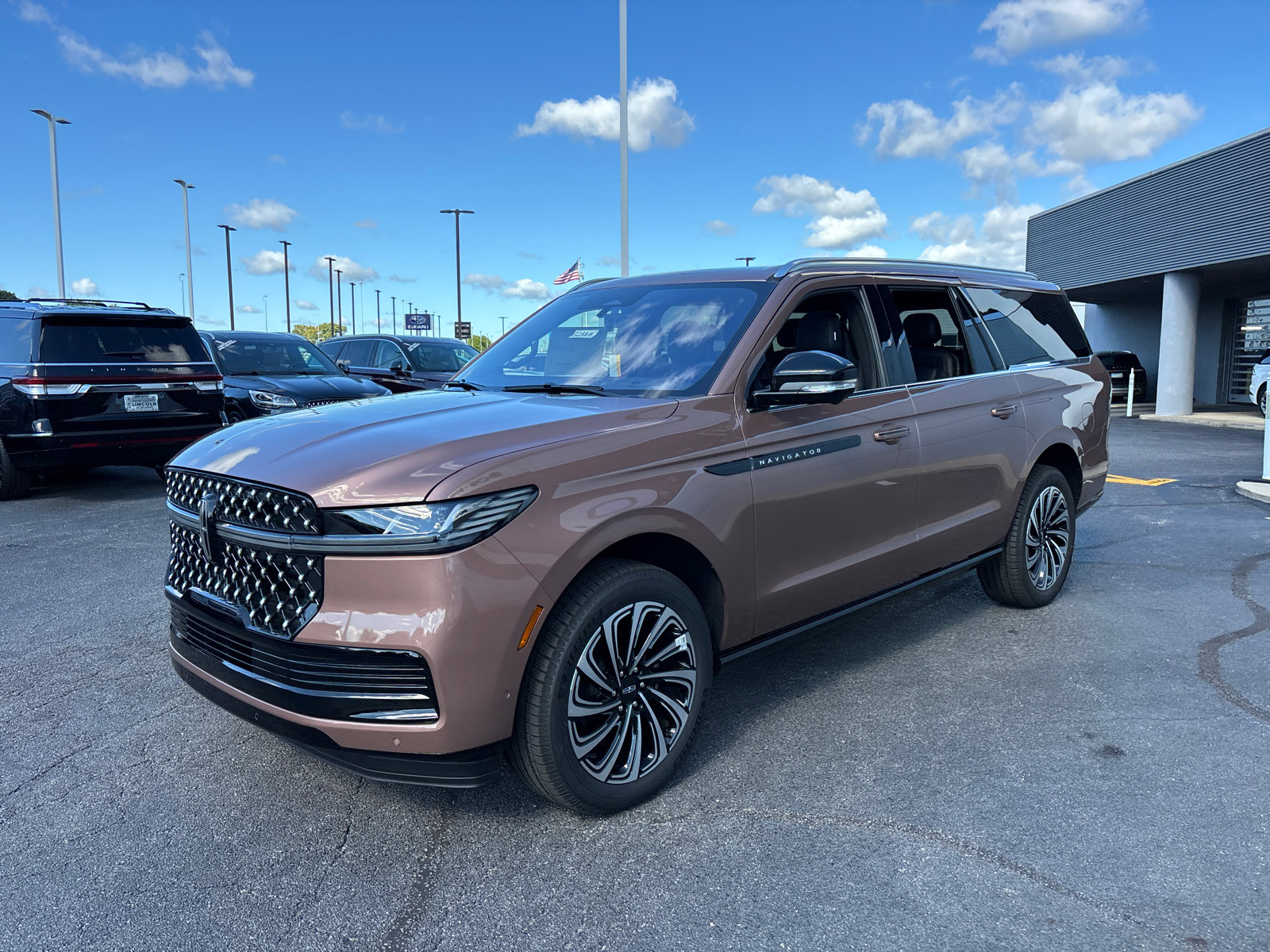 New 2025 Lincoln Navigator L Black Label image 3