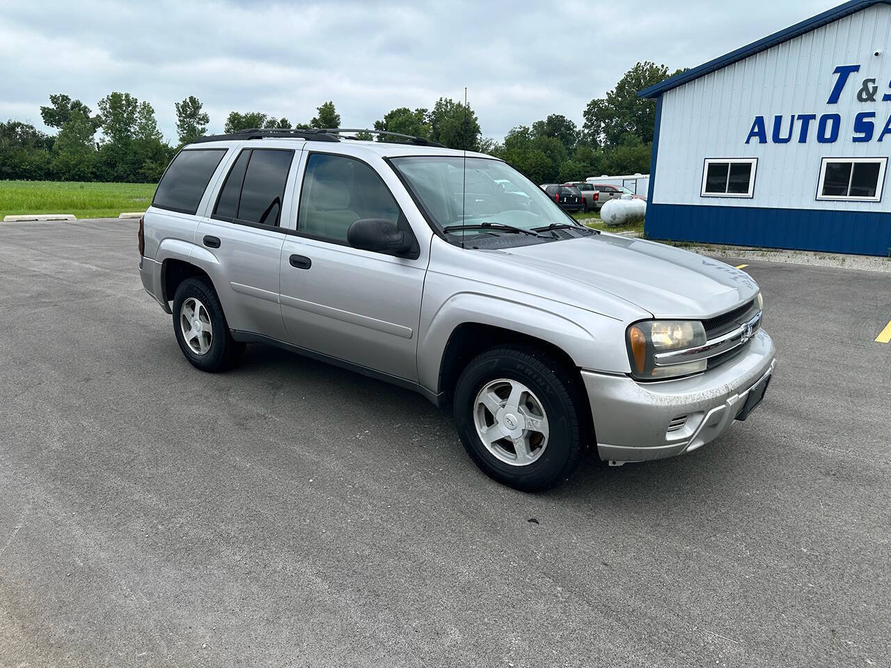 Used 2006 Chevrolet TrailBlazer LS w/ LS Preferred Equipment Group AWD/4WD image 3