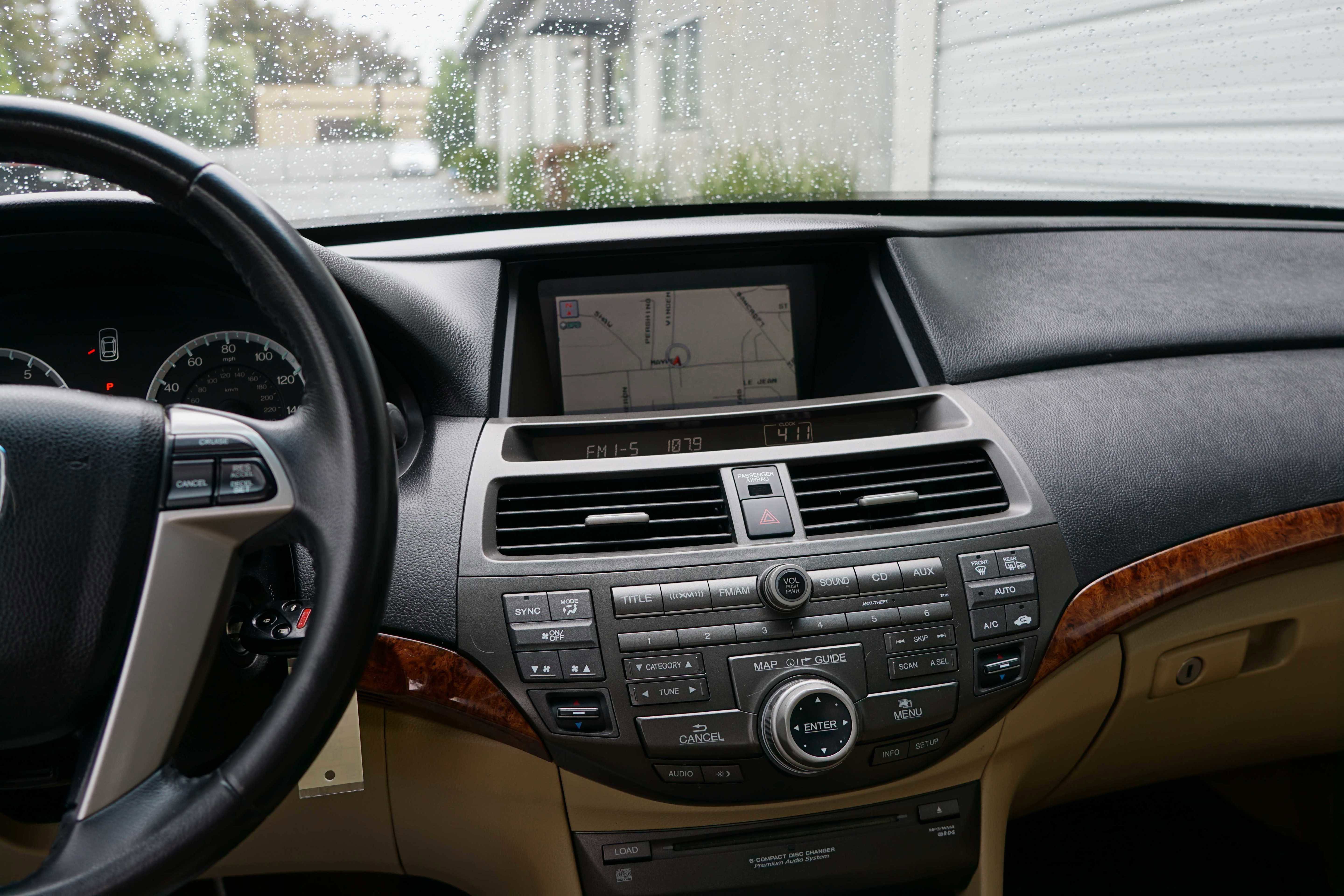 Used 2012 Honda Accord EX-L image 41