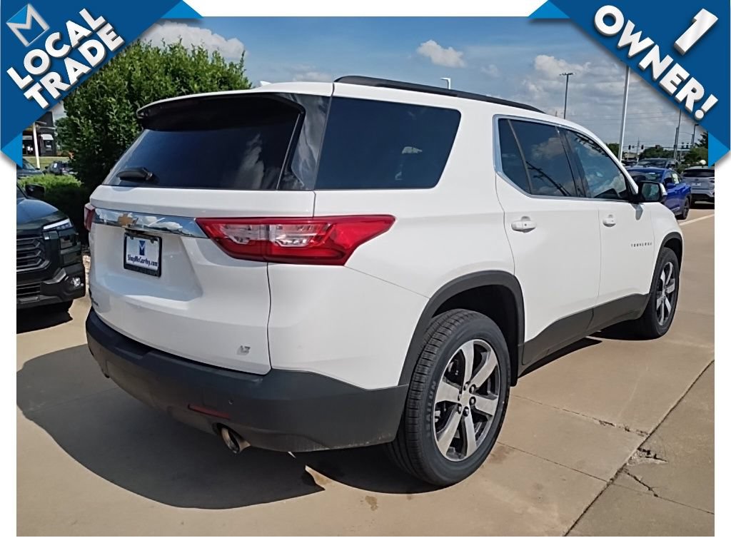 Used 2021 Chevrolet Traverse LT w/ LT Premium Package AWD/4WD image 5