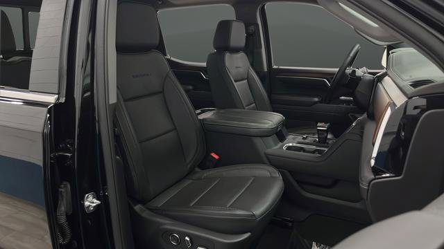 Used 2025 GMC Sierra 1500 Denali w/ Denali Reserve Package AWD/4WD image 24
