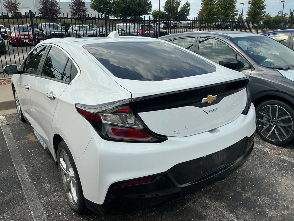 Used 2018 Chevrolet Volt LT FWD image 5