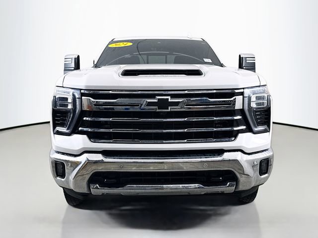 Used 2024 Chevrolet Silverado 3500 LTZ w/ LTZ Premium Package image 2