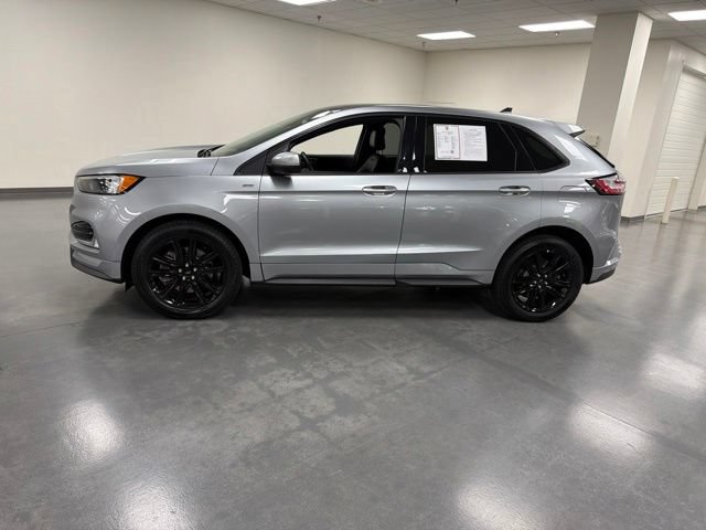 Used 2022 Ford Edge ST-Line w/ Class II Trailer Tow Package AWD/4WD image 4