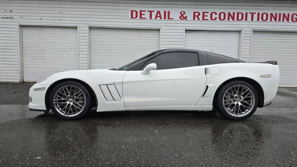 Used 2011 Chevrolet Corvette Grand Sport w/ Preferred Equipment Group image 45