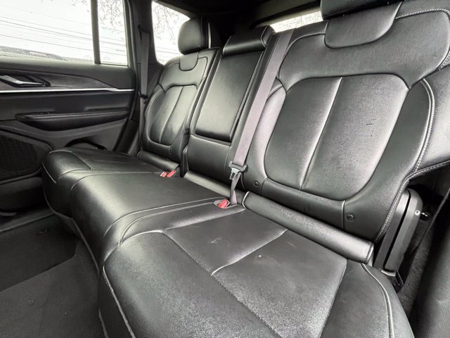 Used 2024 Jeep Grand Cherokee Limited AWD/4WD image 25