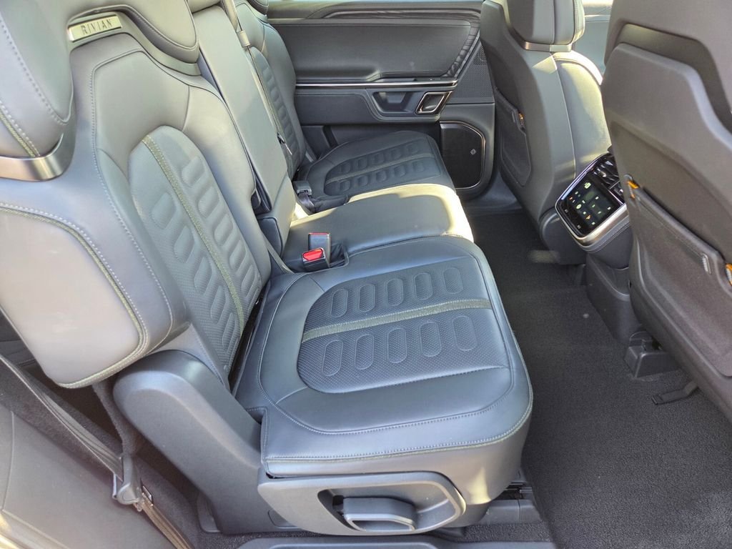 Used 2024 Rivian R1S Adventure AWD/4WD image 21
