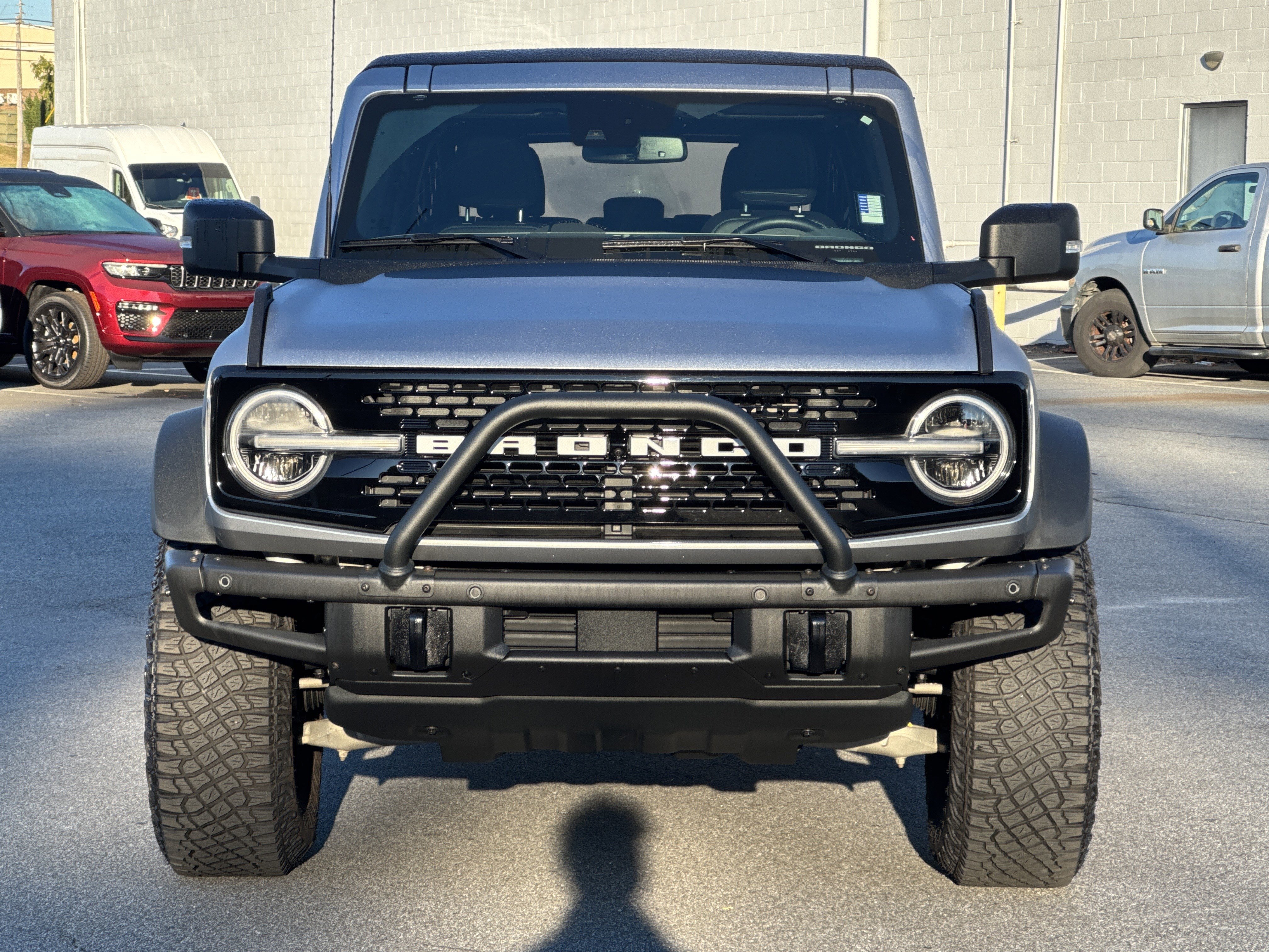 Used 2022 Ford Bronco Wildtrak image 2