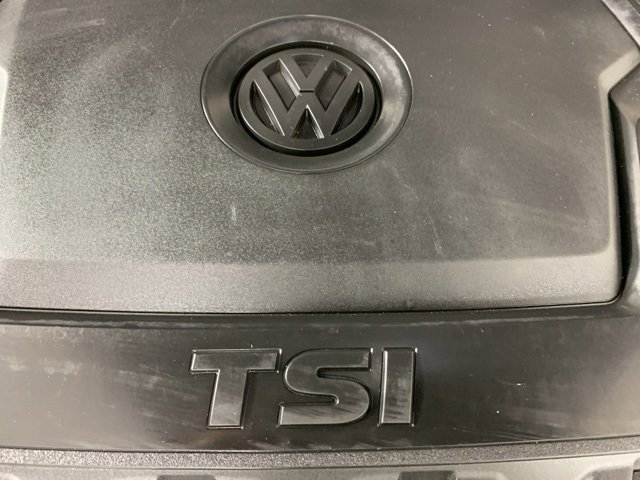 Used 2018 Volkswagen Beetle 2.0T S image 37