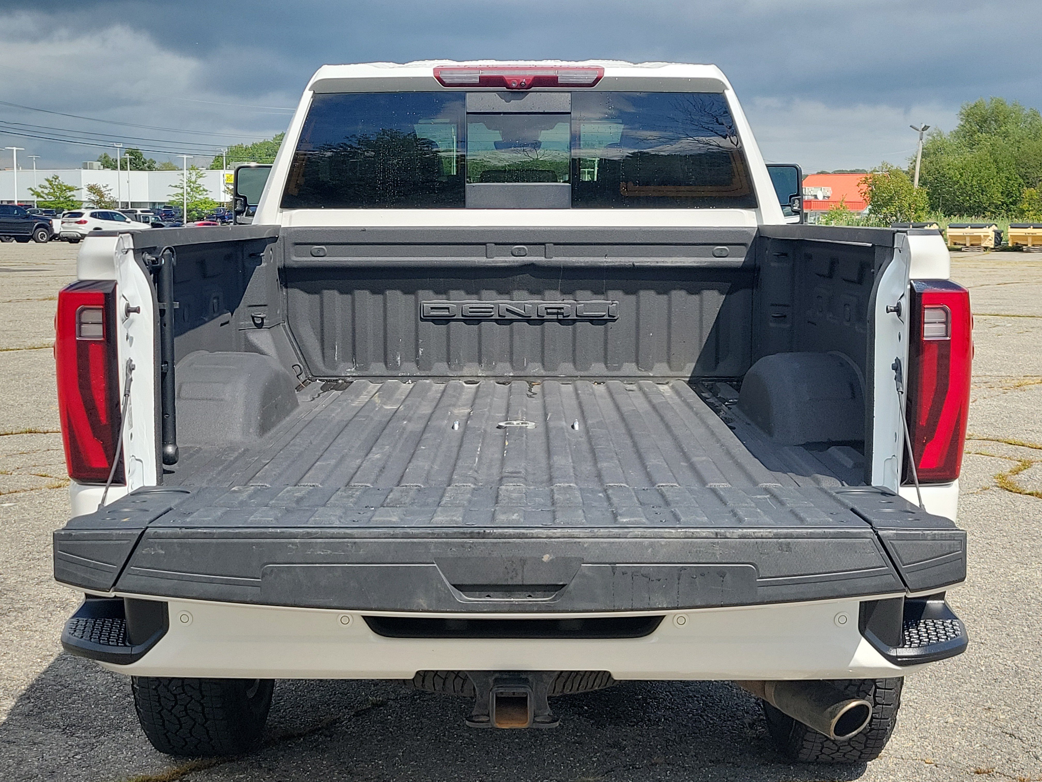 Used 2024 GMC Sierra 2500 Denali w/ Denali Reserve Package AWD/4WD image 17