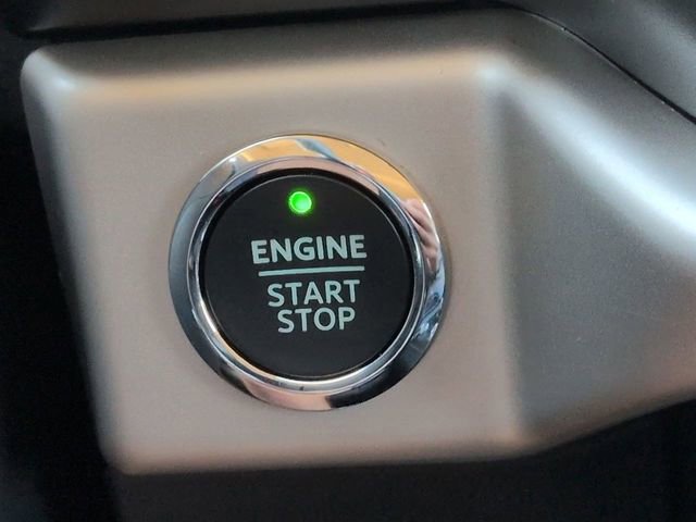 Used 2024 Ford Expedition XLT image 28