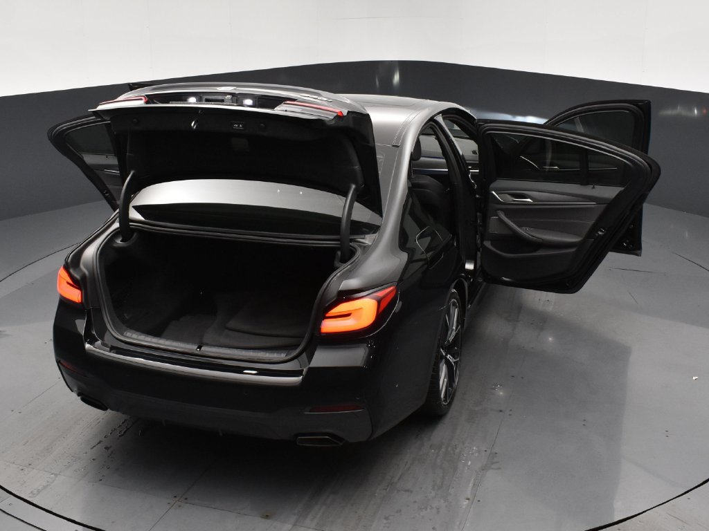 Used 2021 BMW 540i w/ M Sport Package RWD image 27