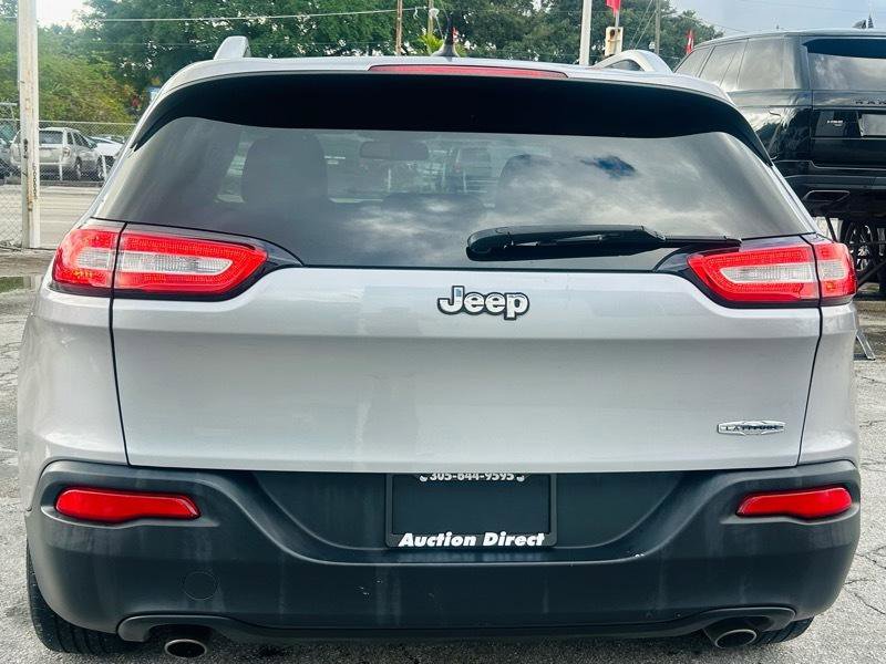 Used 2014 Jeep Cherokee Latitude image 4