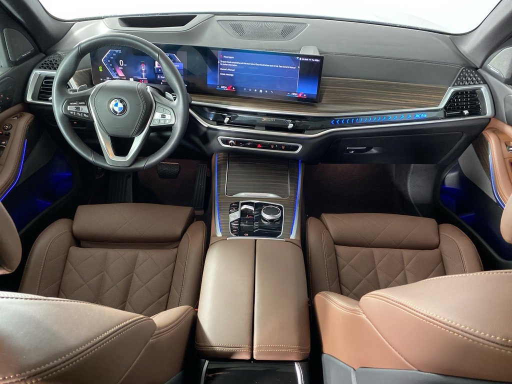 Used 2026 BMW X5 xDrive40i w/ Climate Comfort Package image 2