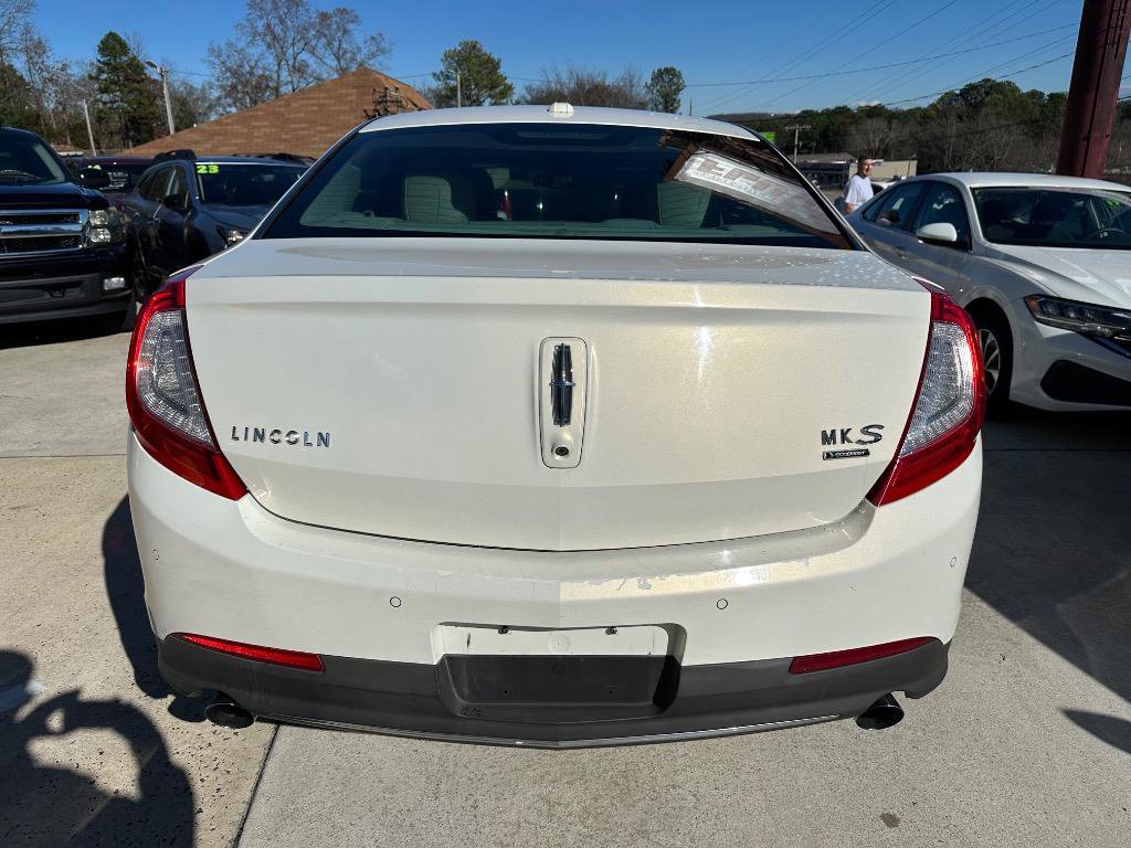 Used 2013 Lincoln MKS AWD image 18