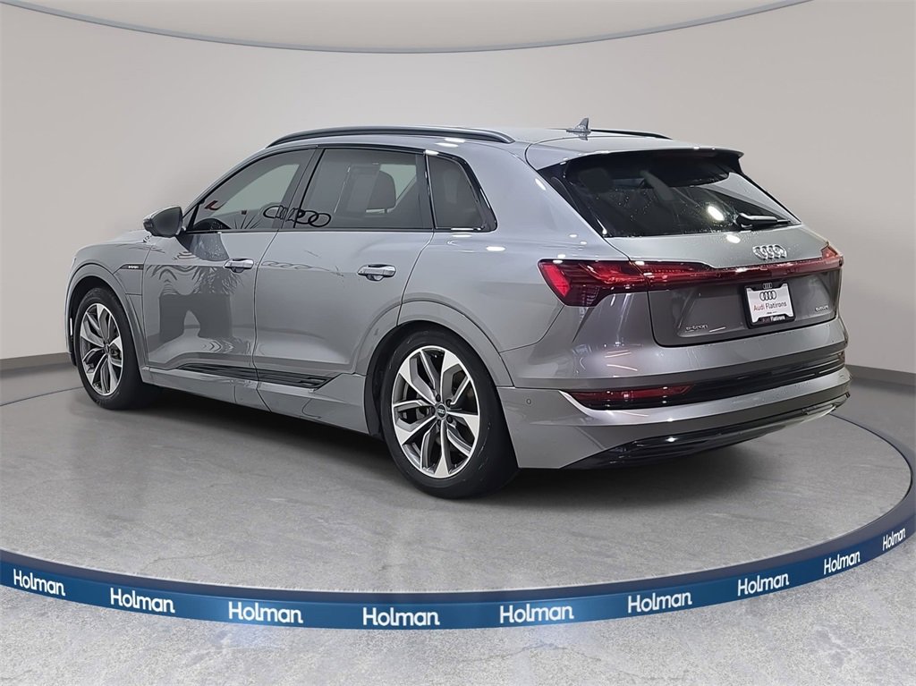 Used 2021 Audi e-tron Premium Plus w/ Premium Plus Package image 8