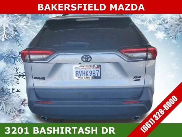 Used 2021 Toyota RAV4 XLE image 6