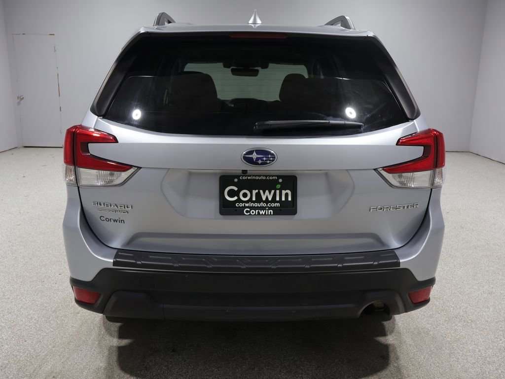Used 2020 Subaru Forester Premium w/ Popular Package #1 AWD/4WD image 3