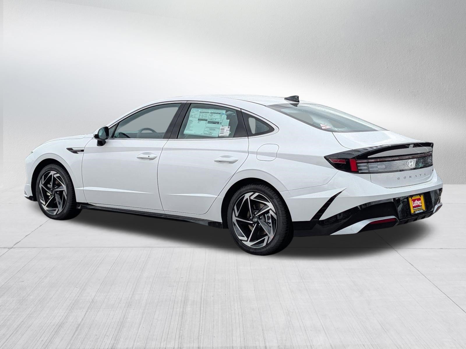 New 2026 Hyundai Sonata SEL AWD/4WD image 3