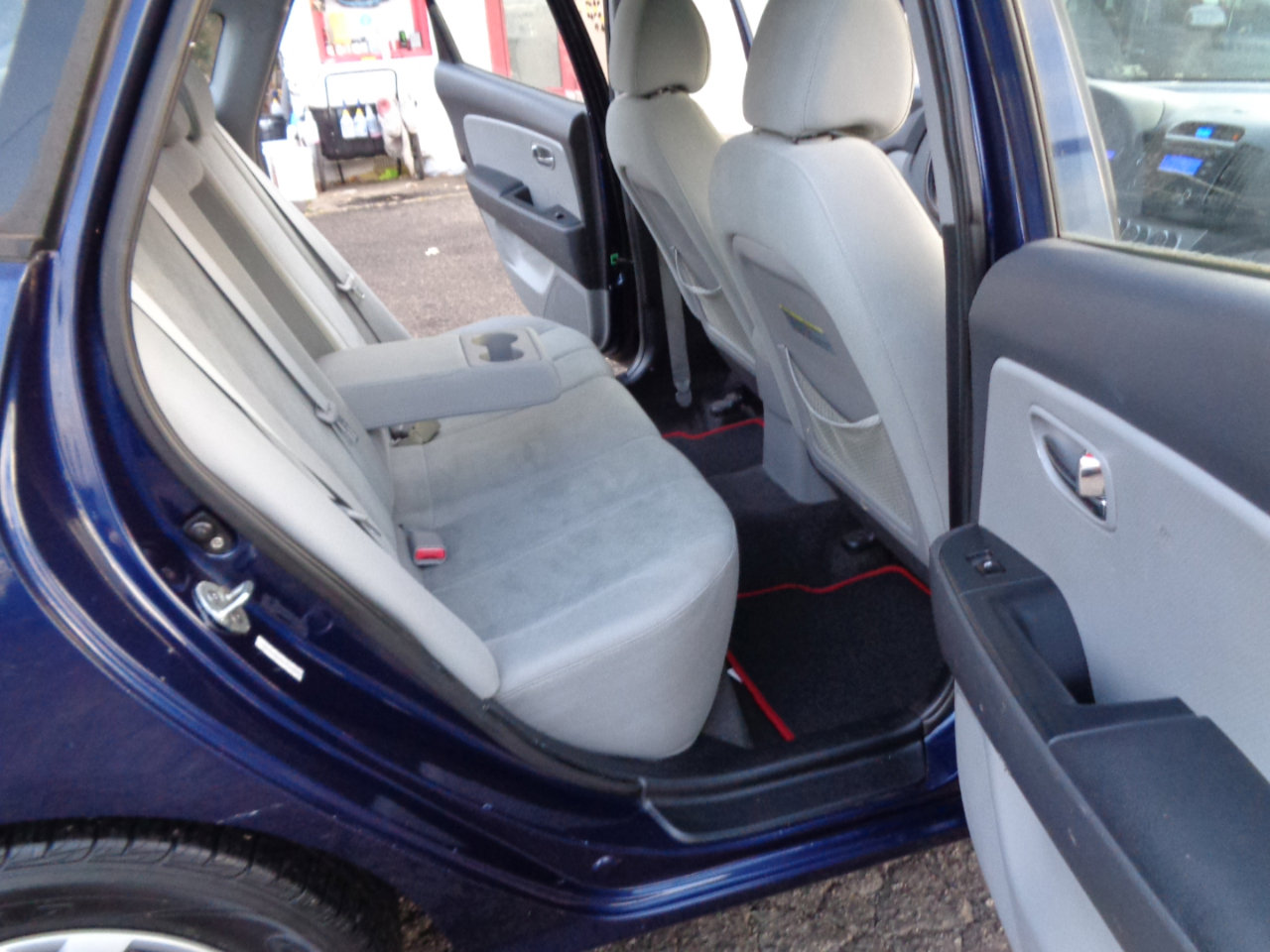 Used 2010 Hyundai Elantra GLS image 16