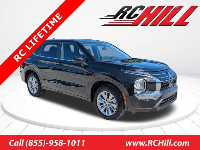 New 2025 Mitsubishi Outlander ES