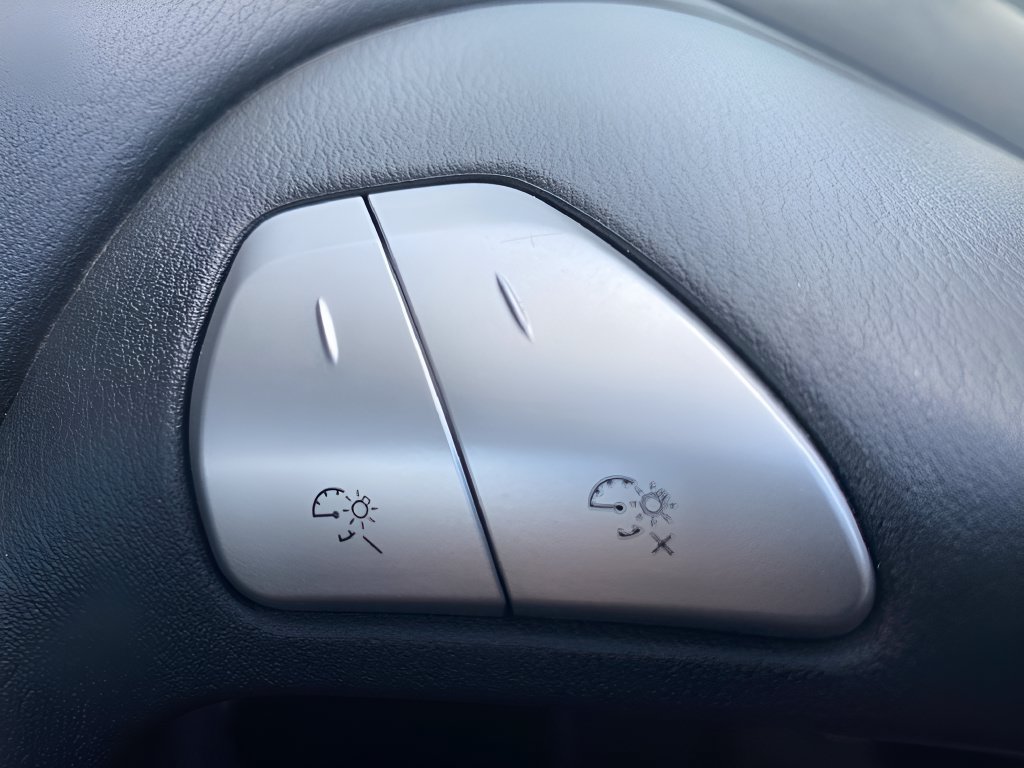 Used 2015 Nissan Pathfinder S FWD image 21