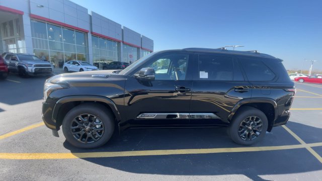 New 2026 Toyota Sequoia Platinum AWD/4WD image 7