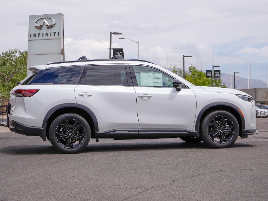 Certified 2026 INFINITI QX60 Sport w/ Dark Cargo Package AWD/4WD image 11