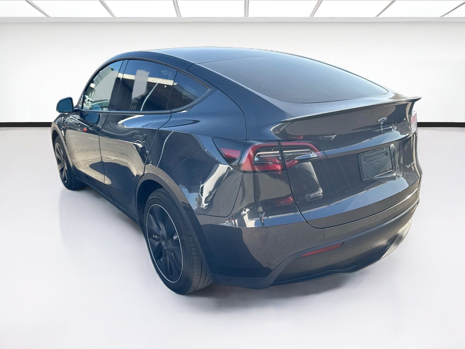 Used 2024 Tesla Model Y Long Range AWD/4WD image 6