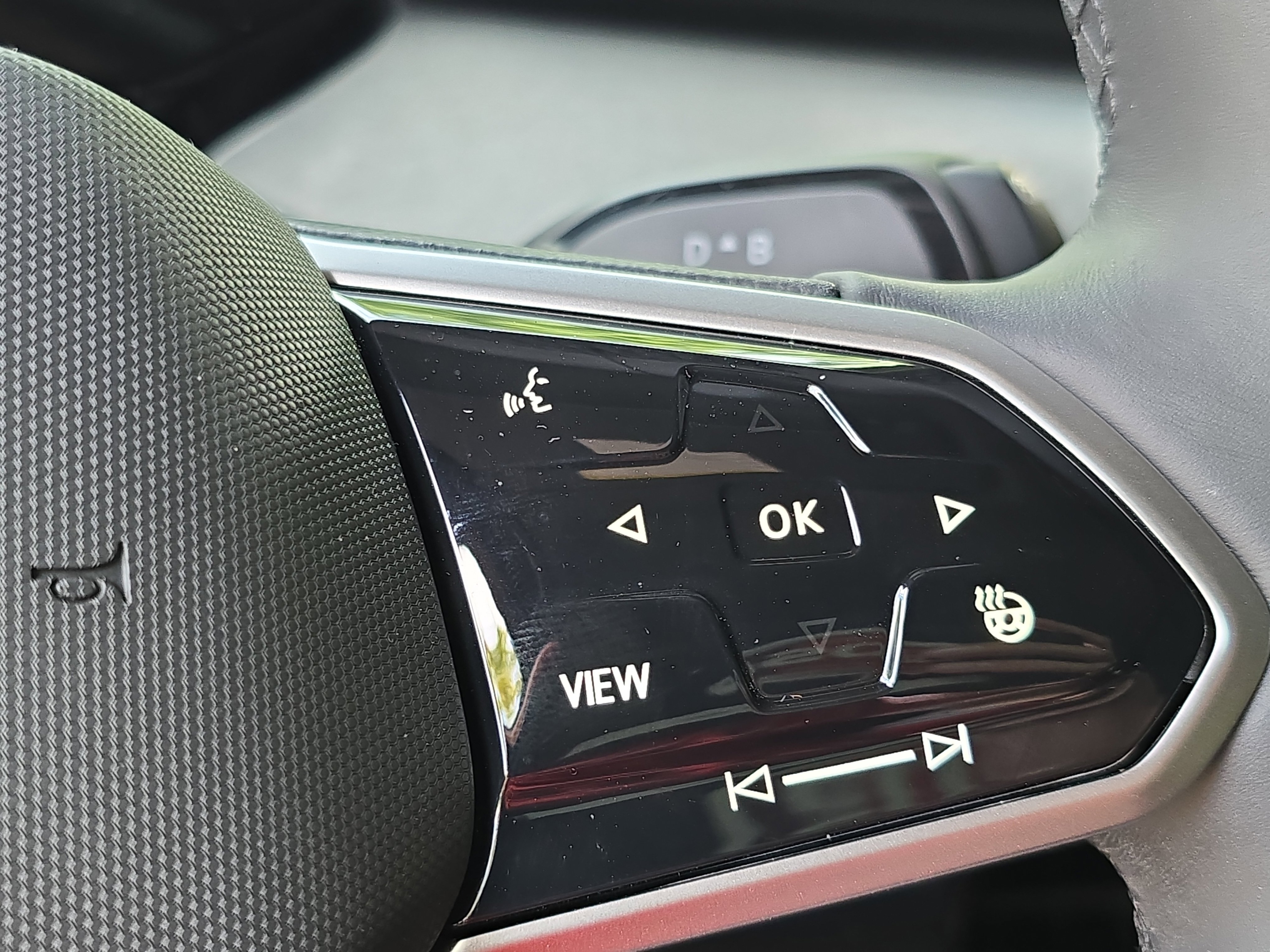 New 2025 Volkswagen ID. Buzz Pro S image 19