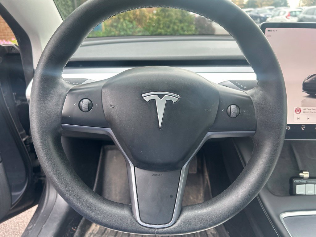 Used 2023 Tesla Model 3 Standard Range RWD image 12