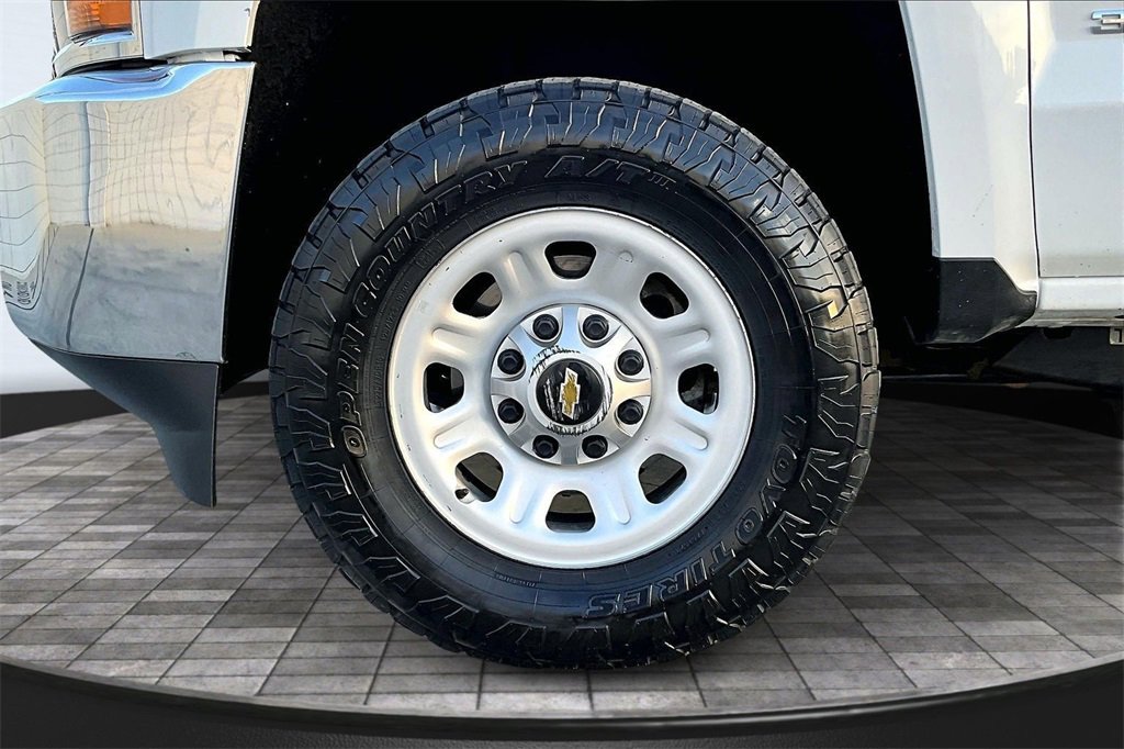 Used 2019 Chevrolet Silverado 3500 W/T image 9