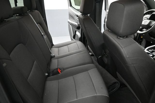 Used 2025 Chevrolet Colorado Trail Boss AWD/4WD image 17