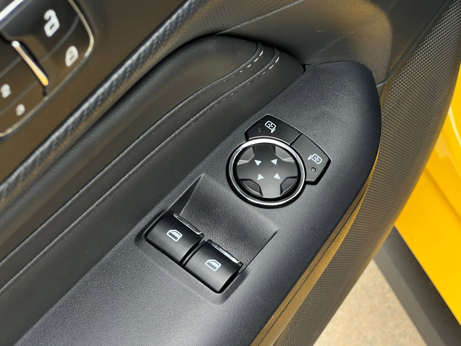 Used 2024 Ford Mustang GT Premium RWD image 27