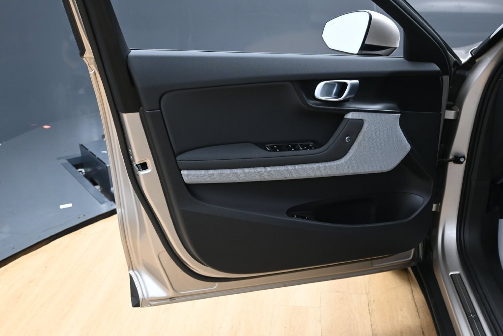 Used 2024 Polestar Polestar 2 AWD/4WD image 27