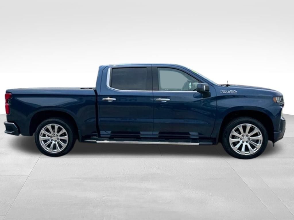 Used 2020 Chevrolet Silverado 1500 High Country w/ Technology Package AWD/4WD image 9