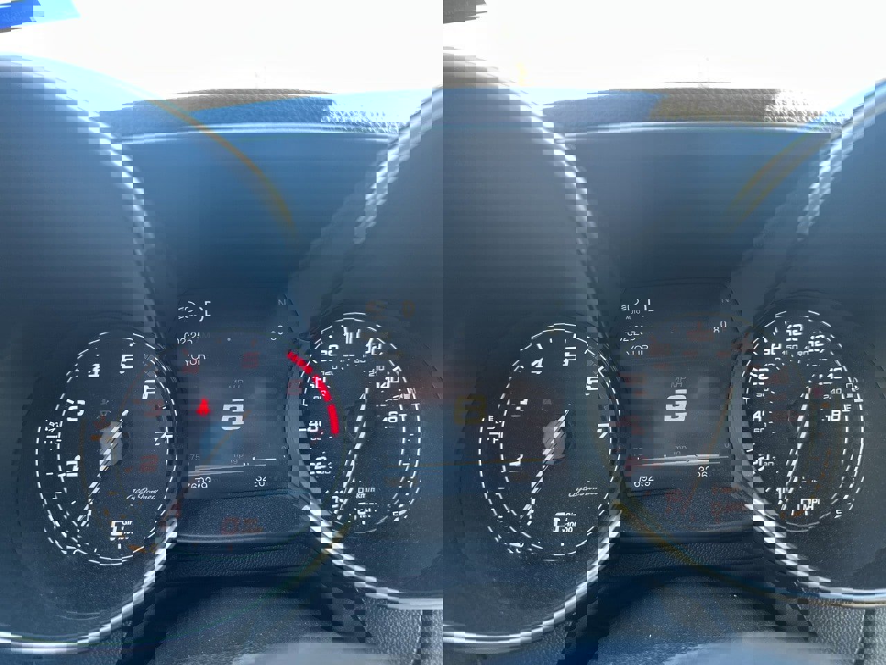 Used 2017 Alfa Romeo Giulia Ti image 9