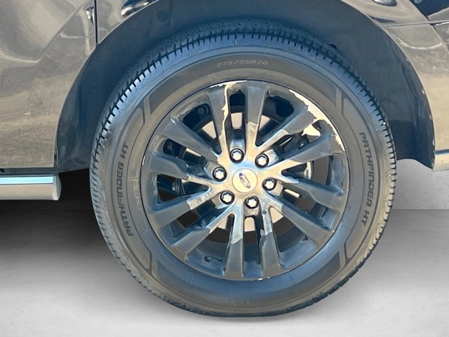 Used 2019 Ford Expedition Max Limited RWD image 27