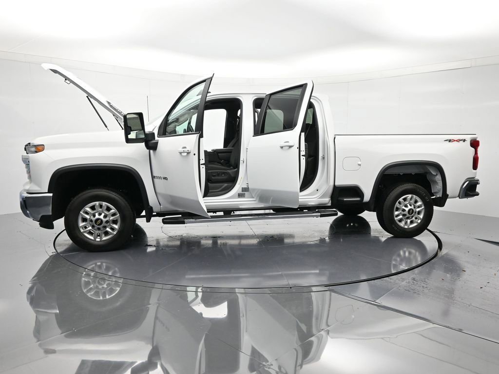 Certified 2025 Chevrolet Silverado 2500 LT w/ Convenience Package image 48