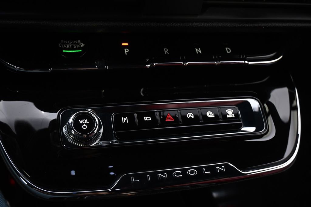 Used 2023 Lincoln Corsair Reserve w/ Equipment Group 202A AWD/4WD image 29