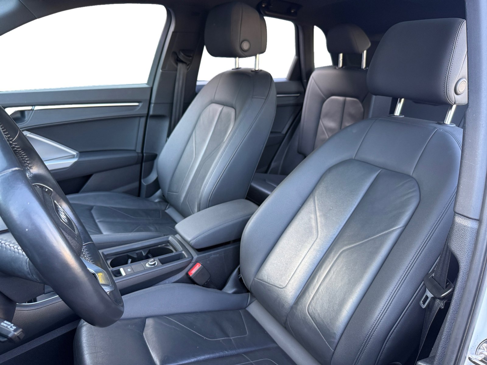 Used 2020 Audi Q3 2.0T Premium w/ Convenience Package image 9