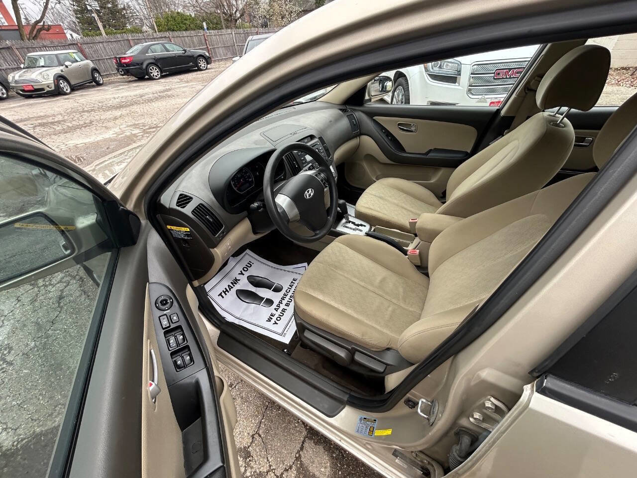 Used 2010 Hyundai Elantra GLS image 6