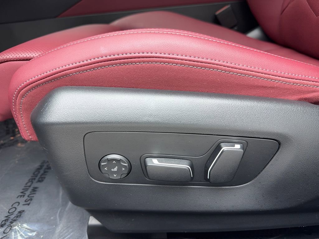 Used 2026 BMW 530i w/ M Sport Package RWD image 47