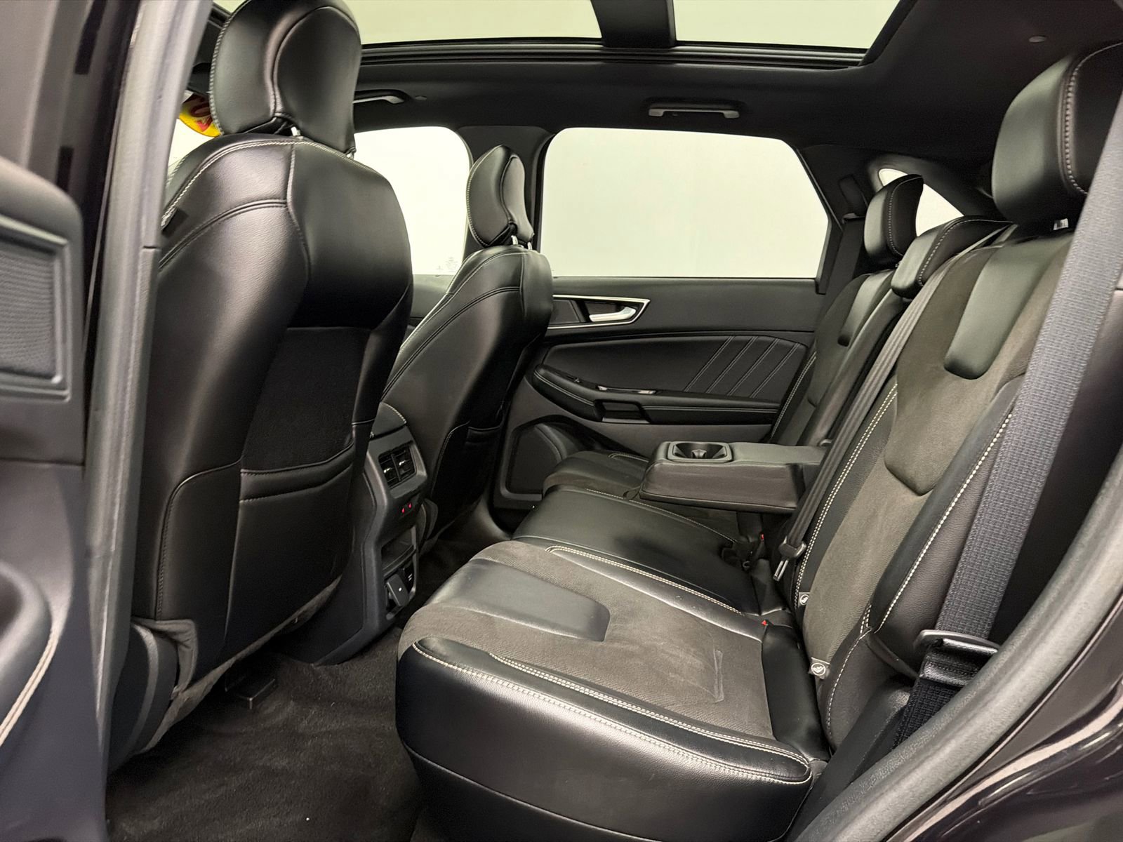 Used 2019 Ford Edge ST w/ Equipment Group 401A AWD/4WD image 16