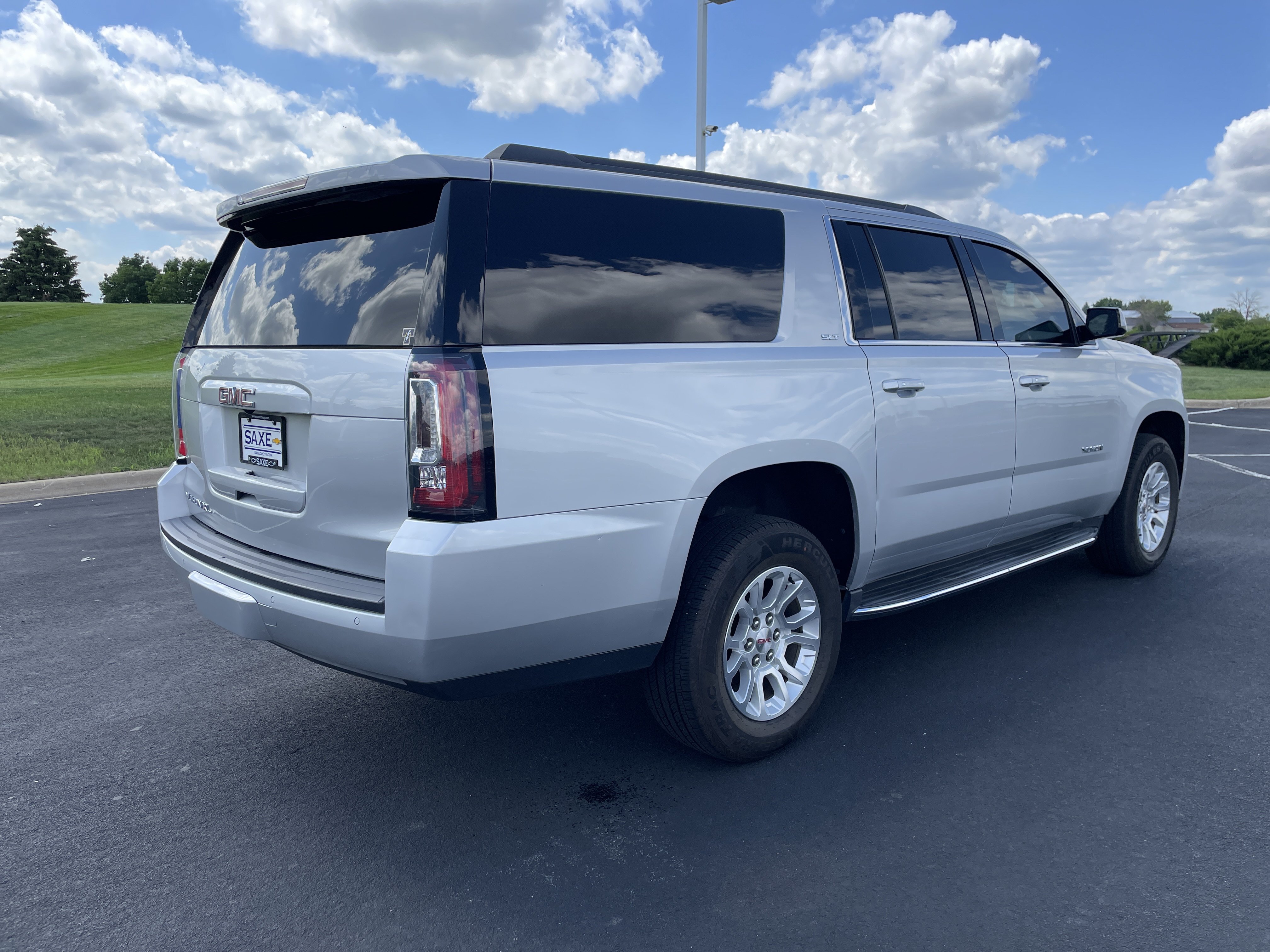 Used 2020 GMC Yukon XL SLT RWD image 5